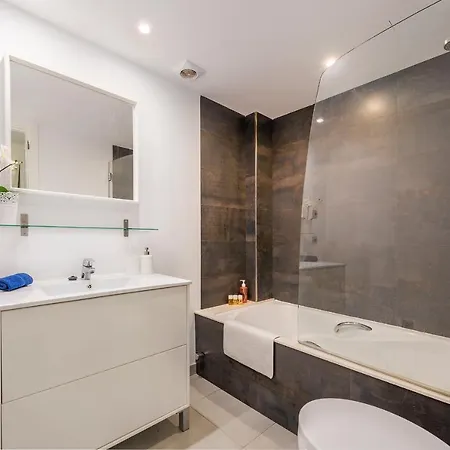 Js Ap La Perla 5 Apartment